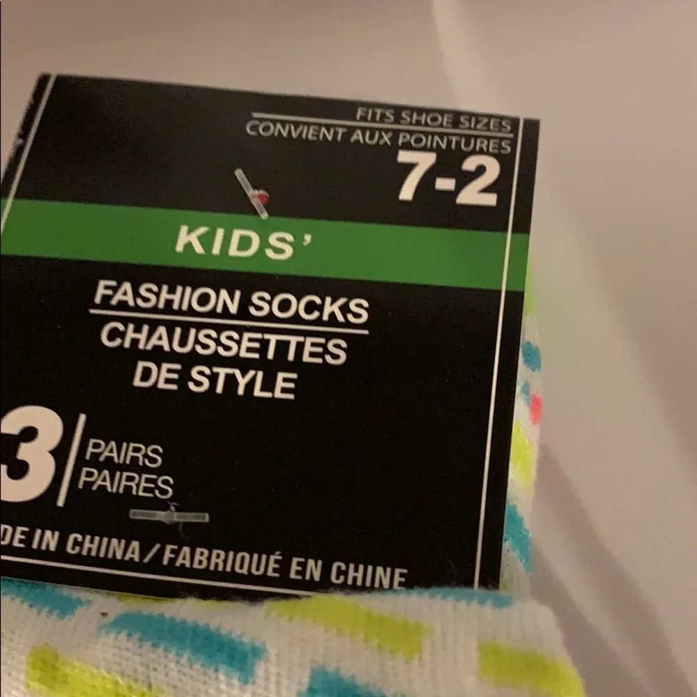 Girls Fashion Socks! Shoe Sz 7-2/3 pair per pack!